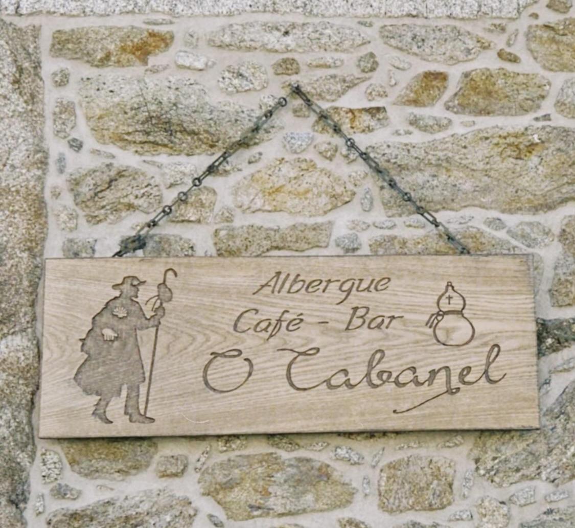 O Cabanel Albergue-Bar Villastose المظهر الخارجي الصورة