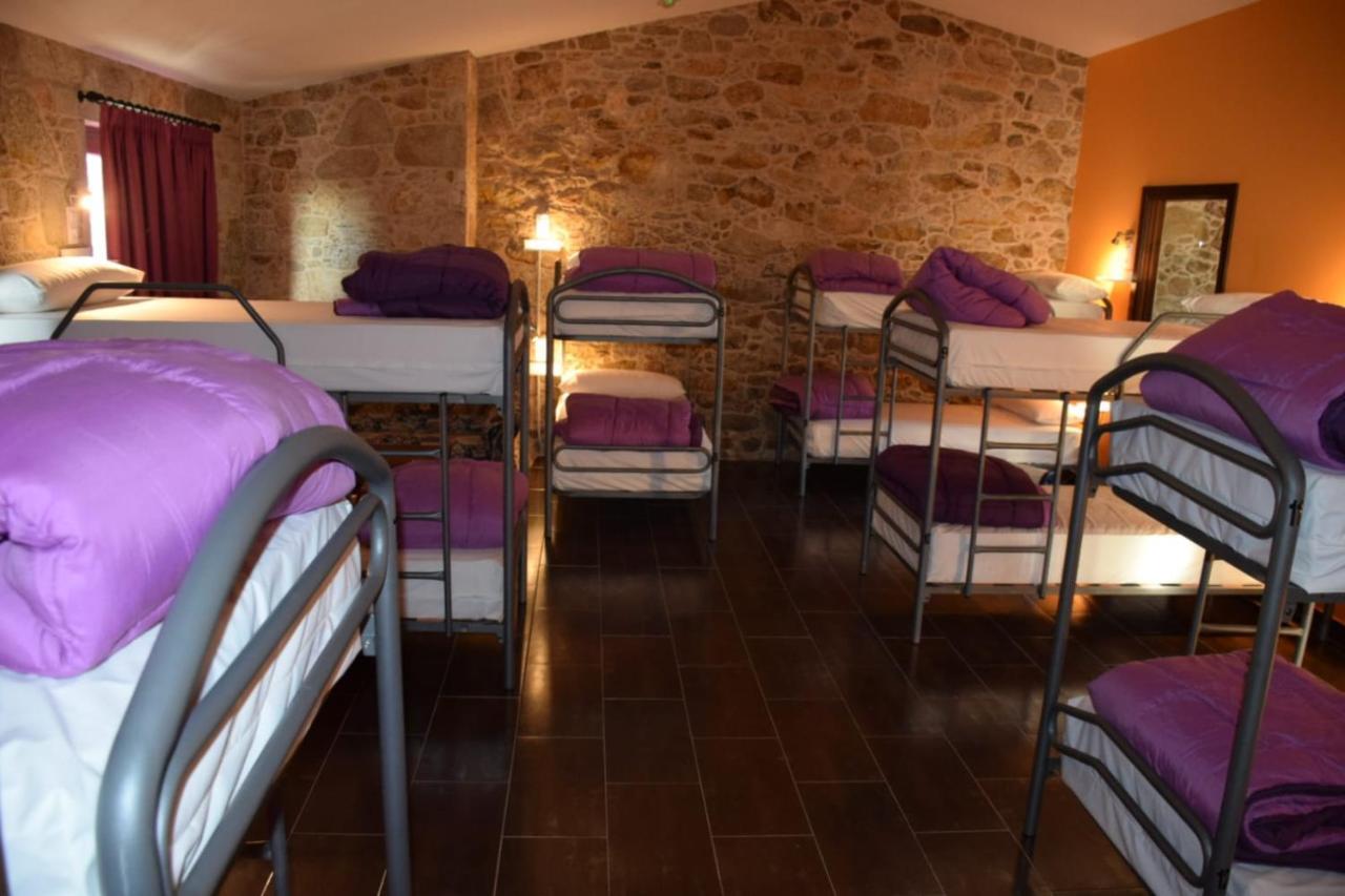 O Cabanel Albergue-Bar Villastose المظهر الخارجي الصورة