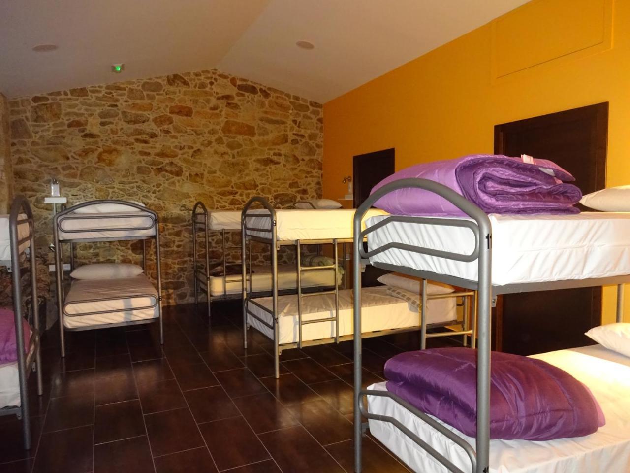 O Cabanel Albergue-Bar Villastose المظهر الخارجي الصورة